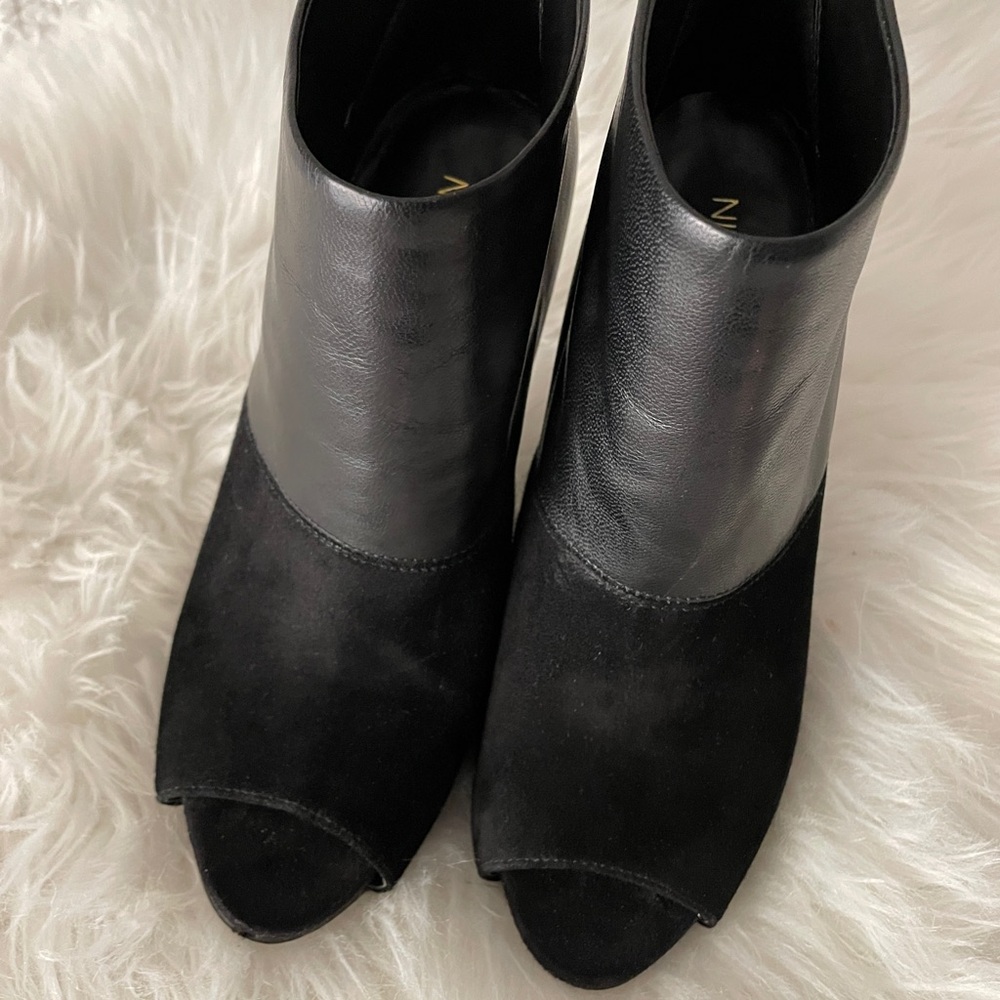 GUC Nine West Meoww Peep Toe Booties